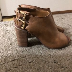 Steven, Steve Madden block heel size 6